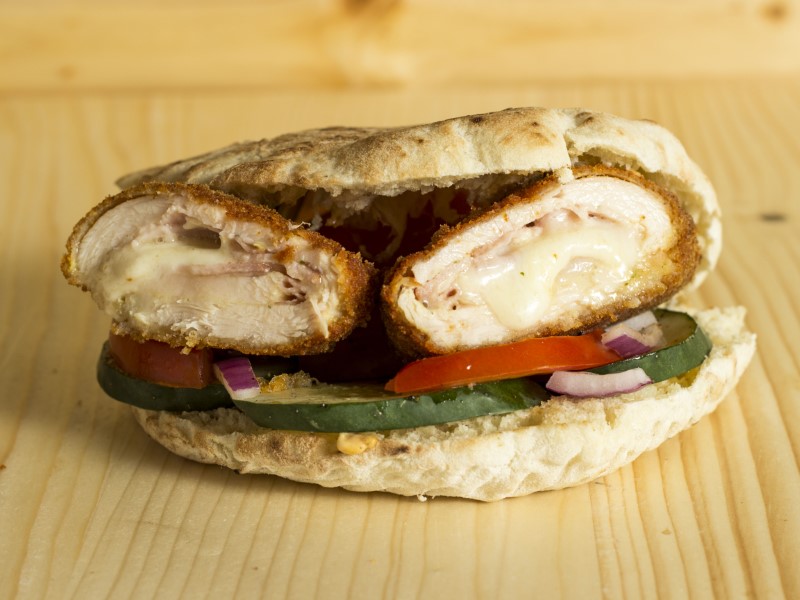 Pohovano punjeno belo meso Zarićev Vajat dostava